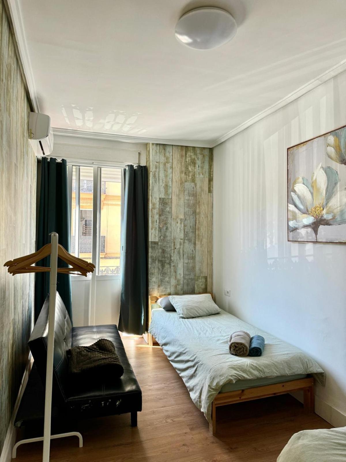 Vlc Center 4 Room Apartment Валенсия Екстериор снимка