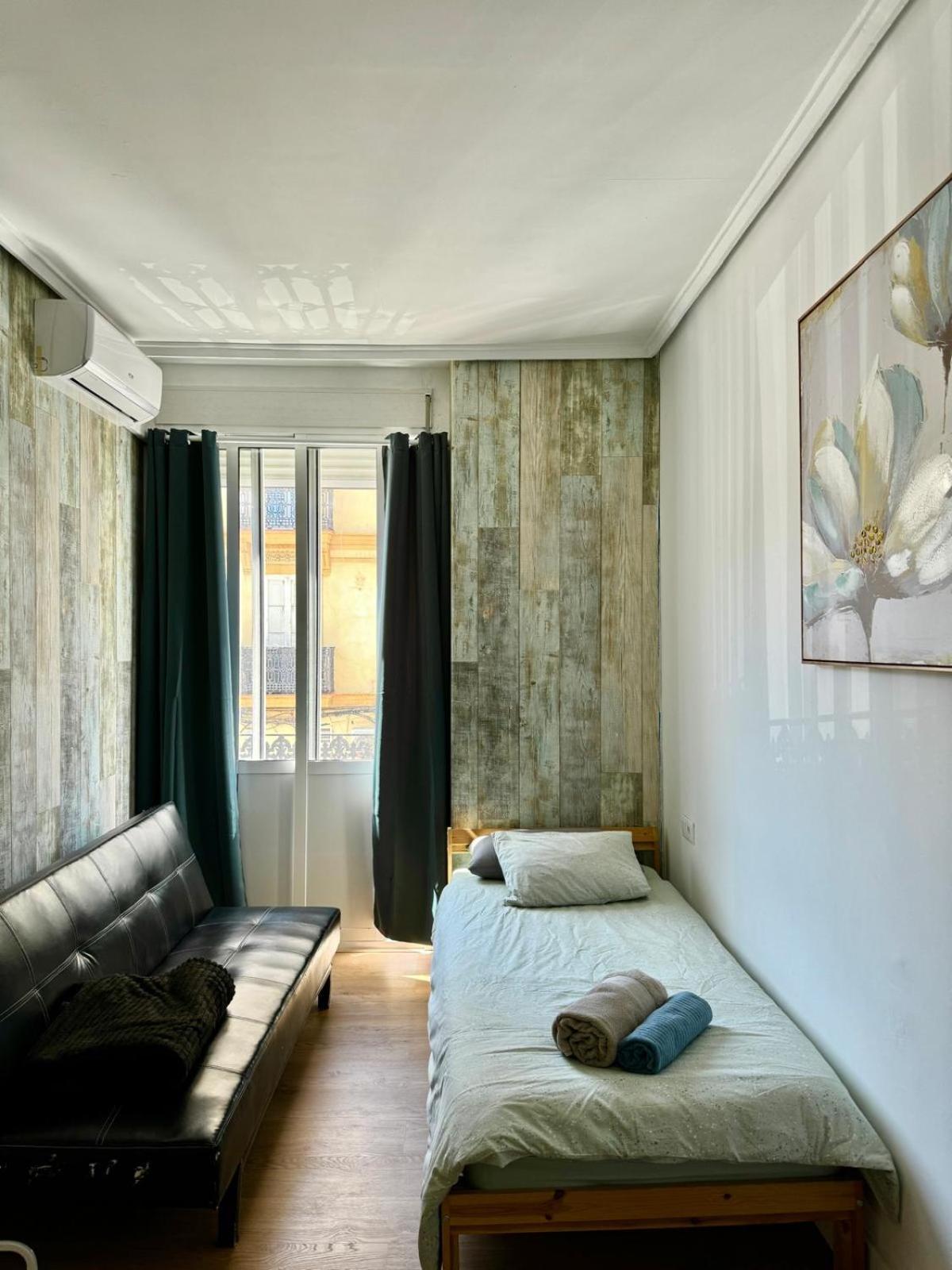 Vlc Center 4 Room Apartment Валенсия Екстериор снимка
